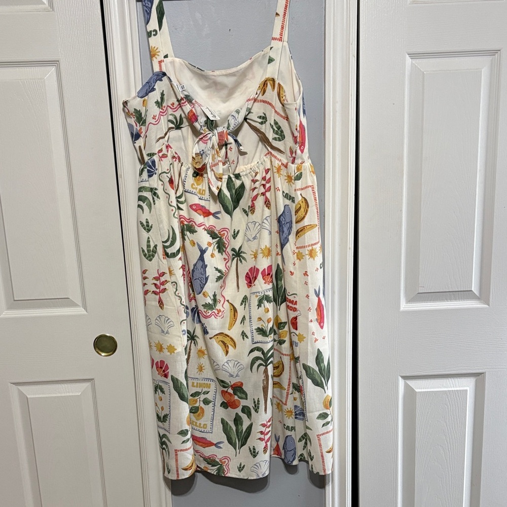 Colorful Printed Women's Plus Dress - Picture 6 of 9